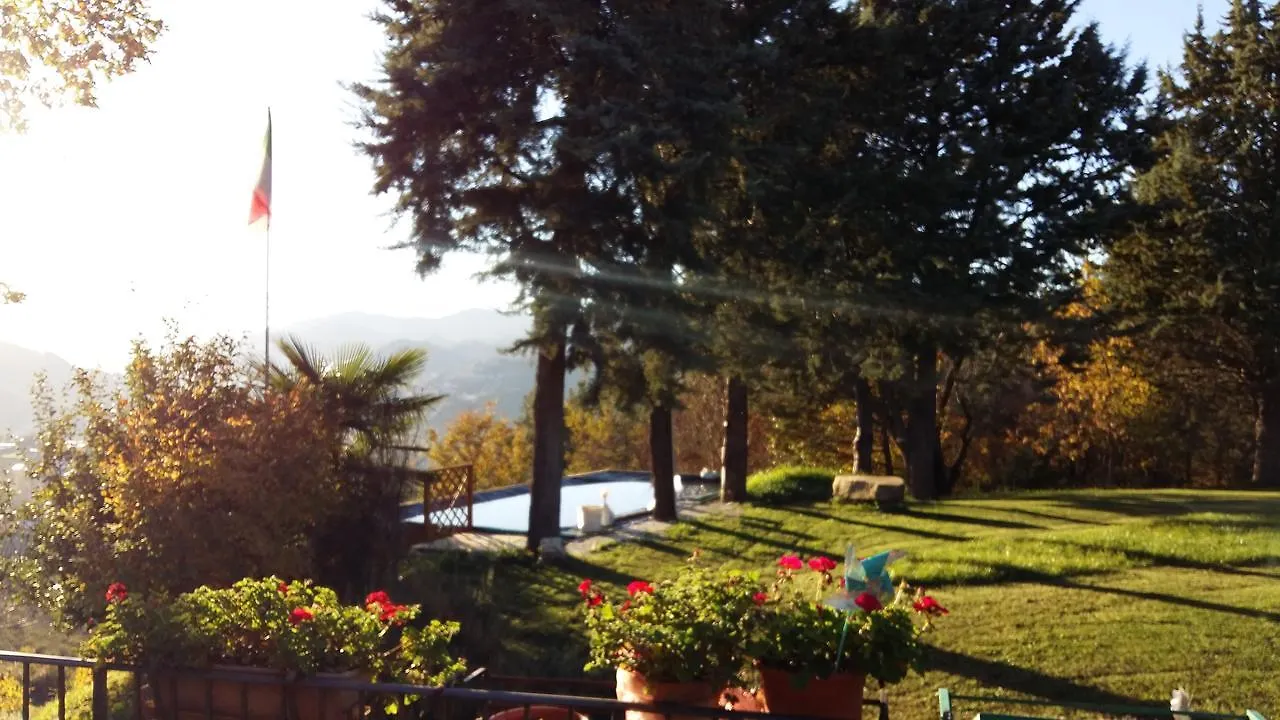 B&B Nido D'Ape Montepetra Bed & Breakfast