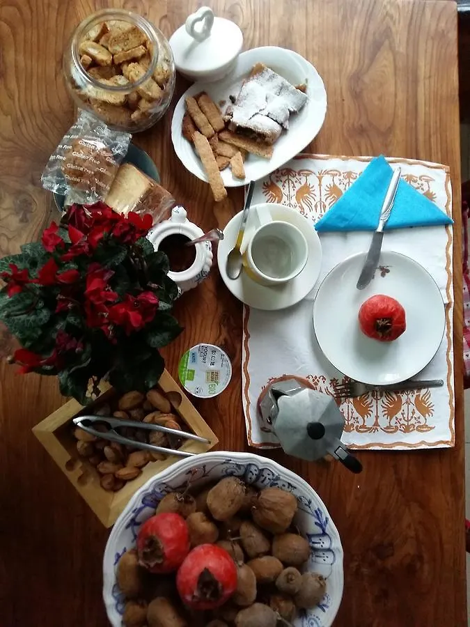 B&B Nido D'Ape Montepetra Bed & Breakfast